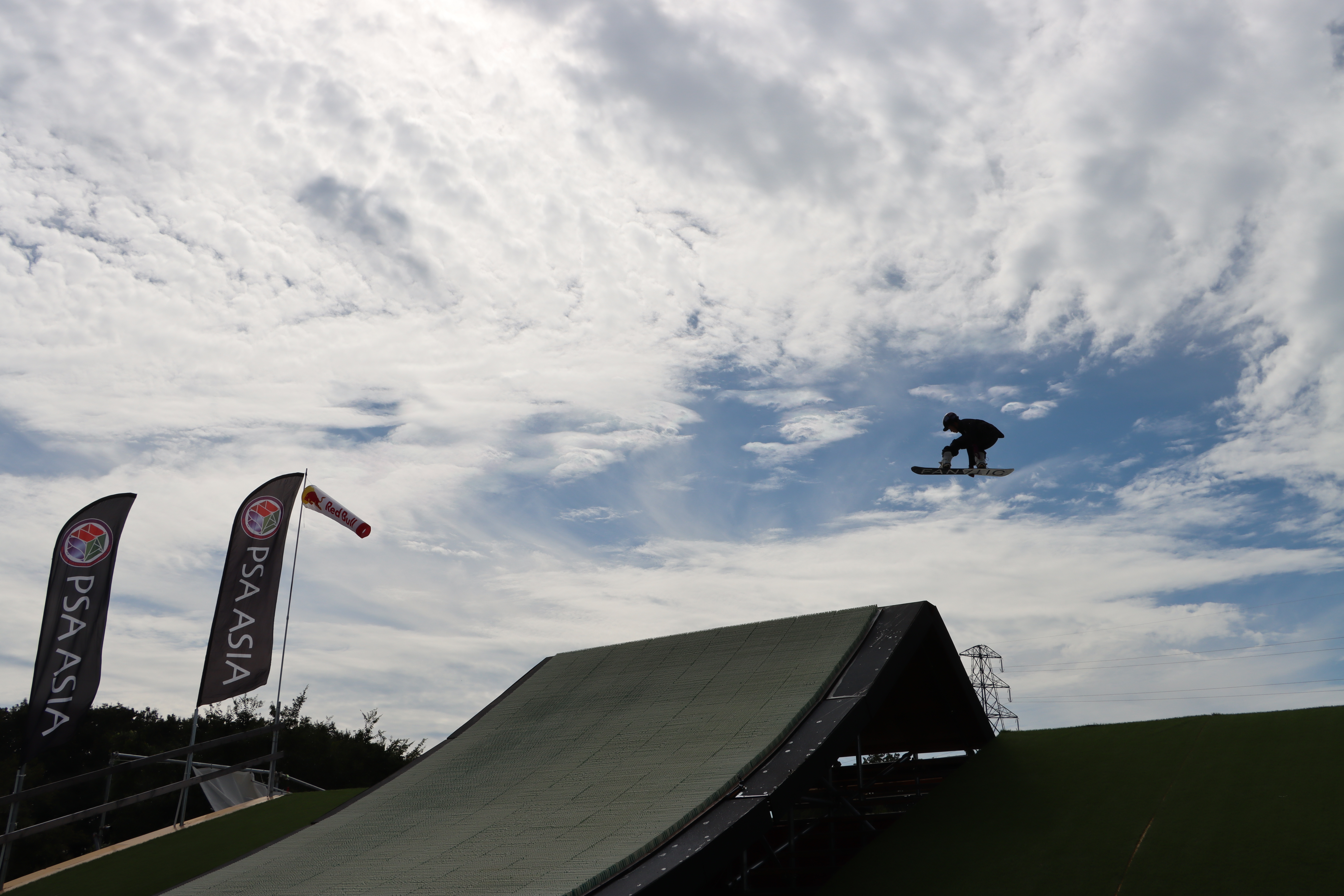 STRAIGHT JUMP